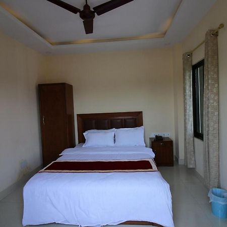 Hotel Suramma 룸민데이 외부 사진