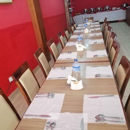 Hotel Suramma 룸민데이 외부 사진