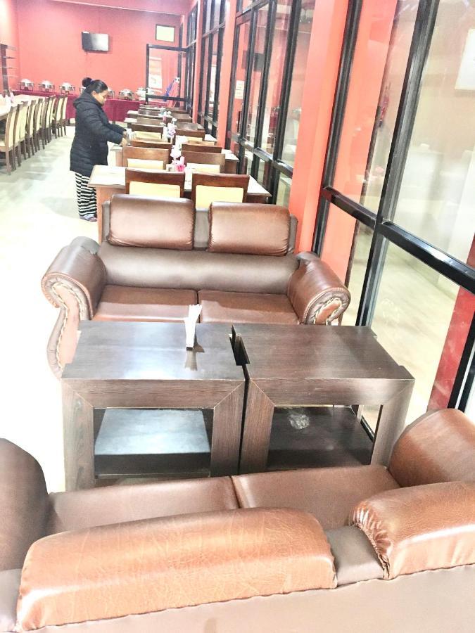 Hotel Suramma 룸민데이 외부 사진