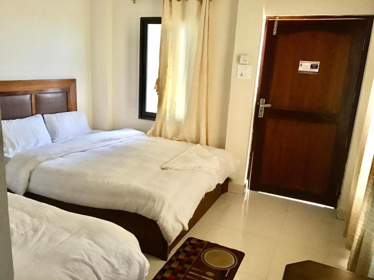 Hotel Suramma 룸민데이 외부 사진