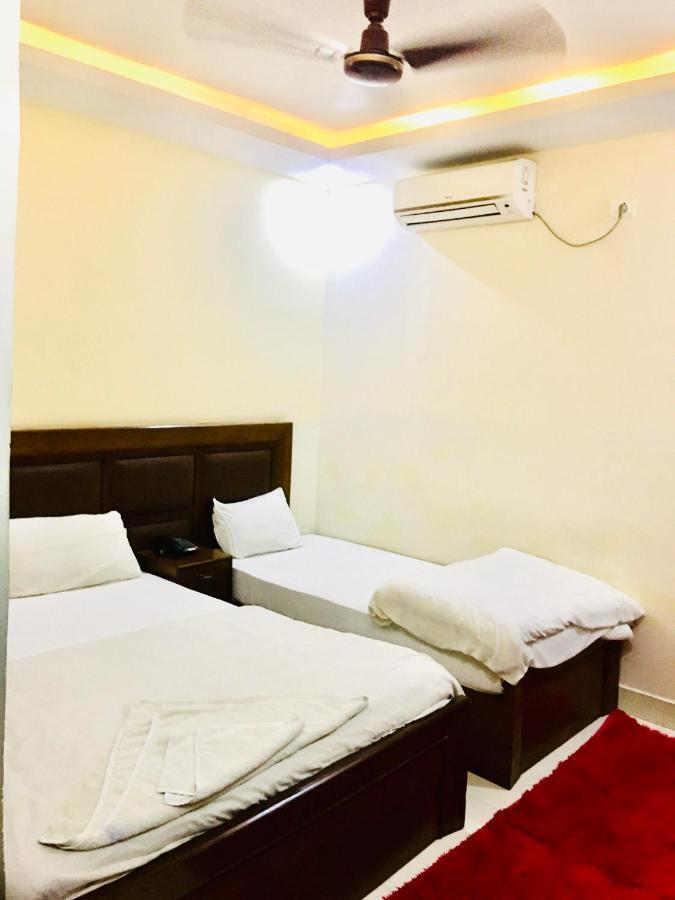 Hotel Suramma 룸민데이 외부 사진