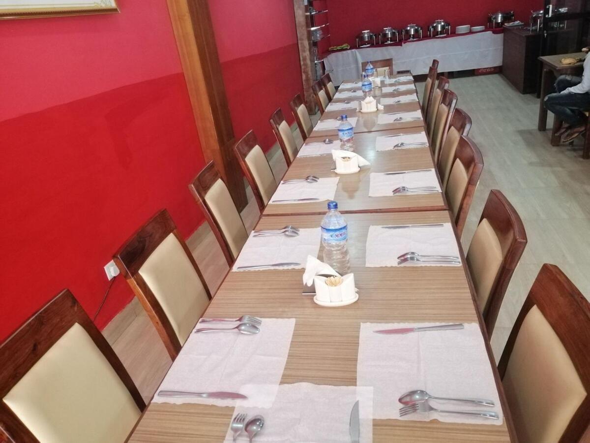 Hotel Suramma 룸민데이 외부 사진