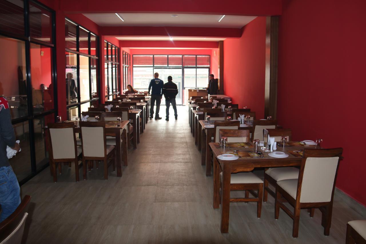 Hotel Suramma 룸민데이 외부 사진